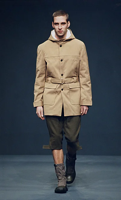 Look 16